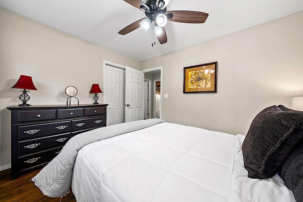 Goodkarma Rentals Refreshed Smyrna Home Near Battery Atl Half Mile To Interstate Atlanta Ngoại thất bức ảnh