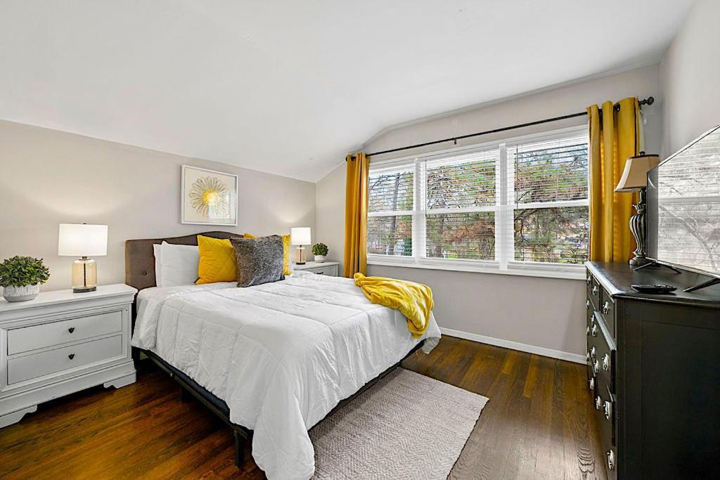Goodkarma Rentals Refreshed Smyrna Home Near Battery Atl Half Mile To Interstate Atlanta Ngoại thất bức ảnh