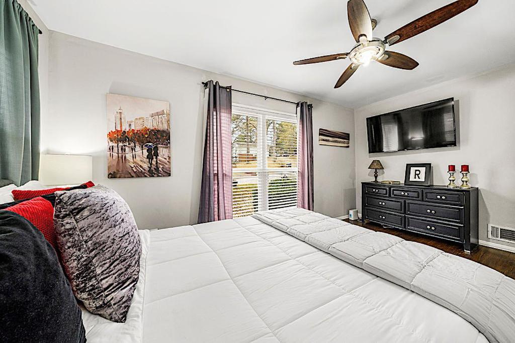 Goodkarma Rentals Refreshed Smyrna Home Near Battery Atl Half Mile To Interstate Atlanta Ngoại thất bức ảnh
